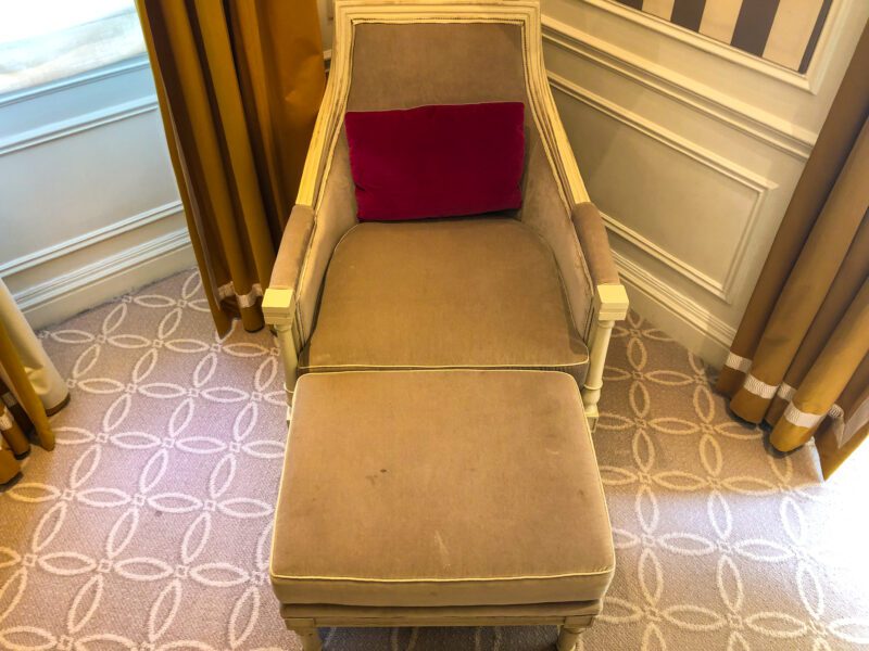 St Regis New York 5th Avenue Suite chaise lounge