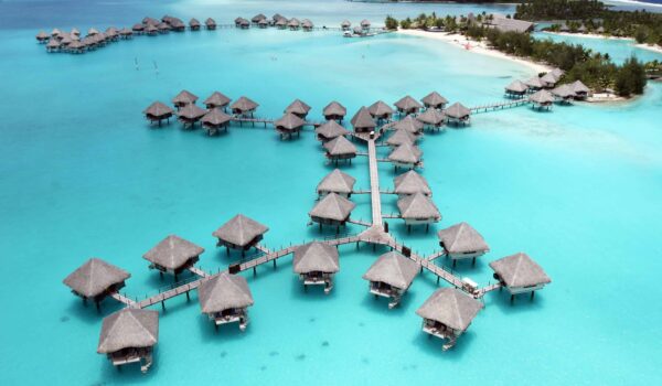 The 5 Best Vacation Spots For Couples Using Points