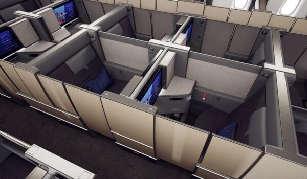 30 Best Business Class Seats for Social Distancing [2025]