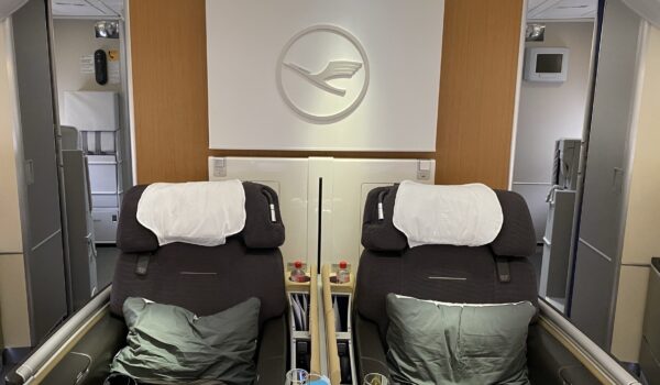 Lufthansa 747-8 First Class Review [Los Angeles to Frankfurt]