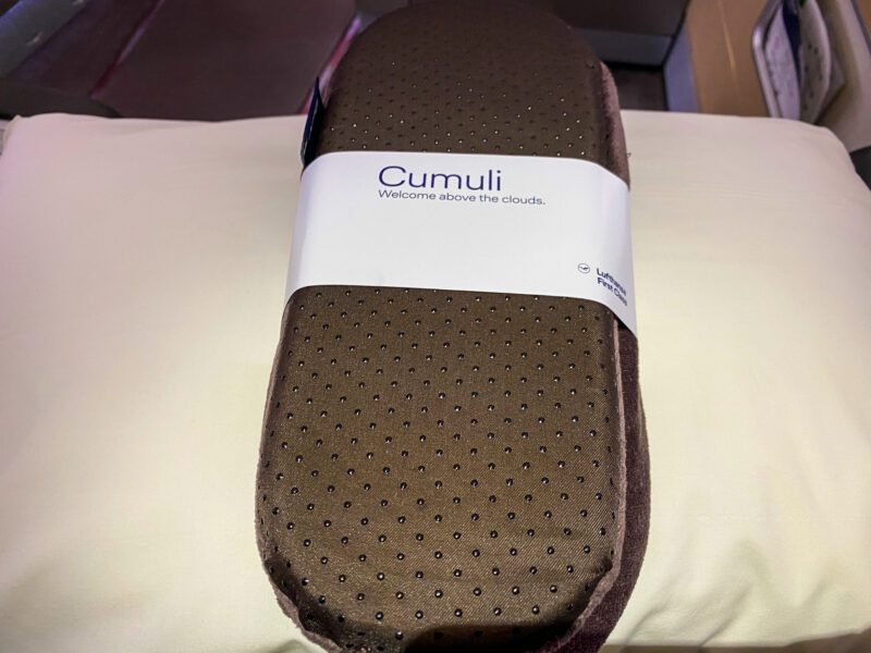 Lufthansa 747-8 First Class Slippers