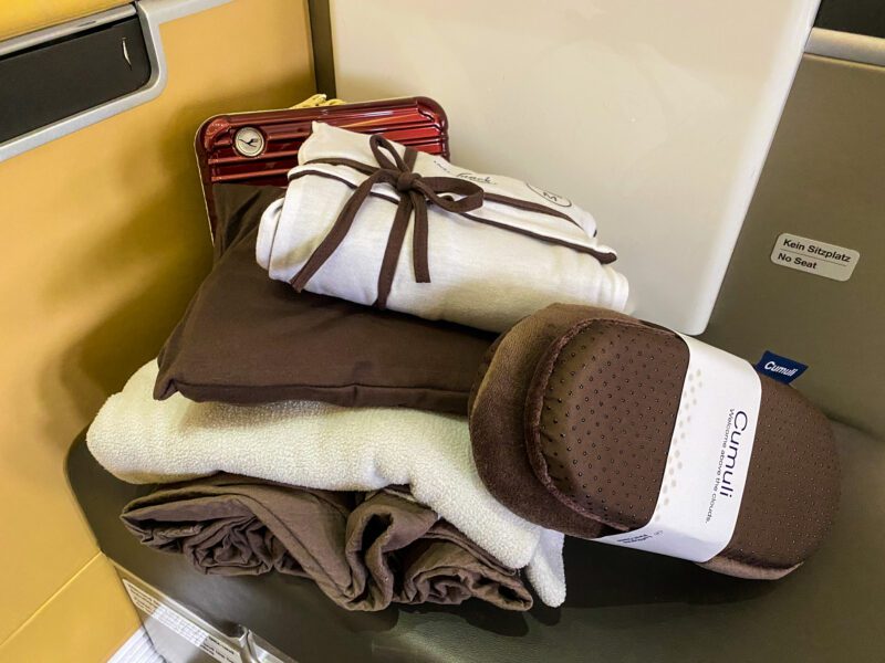 Lufthansa 747-8 First Class Women's Amenities