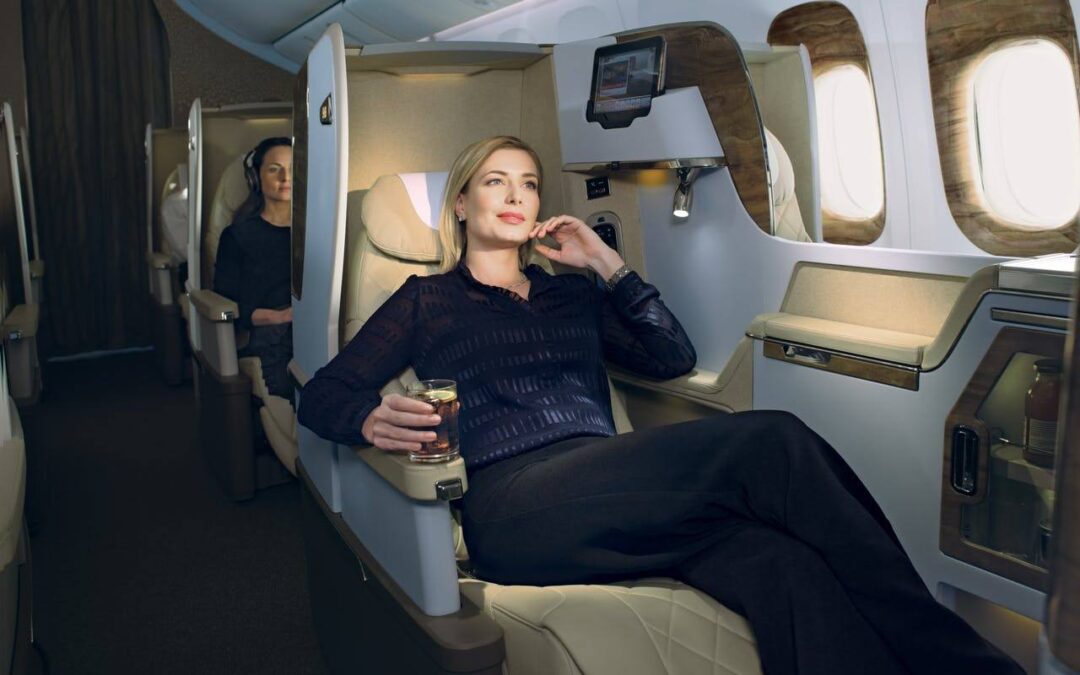 Emirates First Class vs Emirates Business Class Comparison [2025]