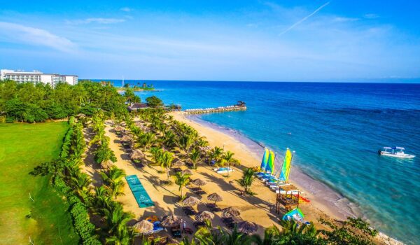 19 Best Resorts in the Caribbean You Can Book With Points [Includes All-Inclusive Options]