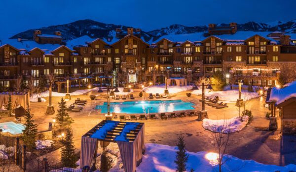 The 20 Best Ski Resorts In the U.S. You Can Book With Points [2025]