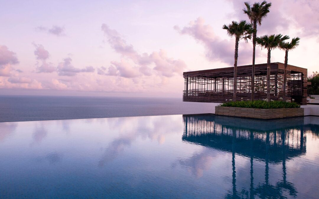 26 Best Honeymoon Resorts You Can Book Using Points [2025]