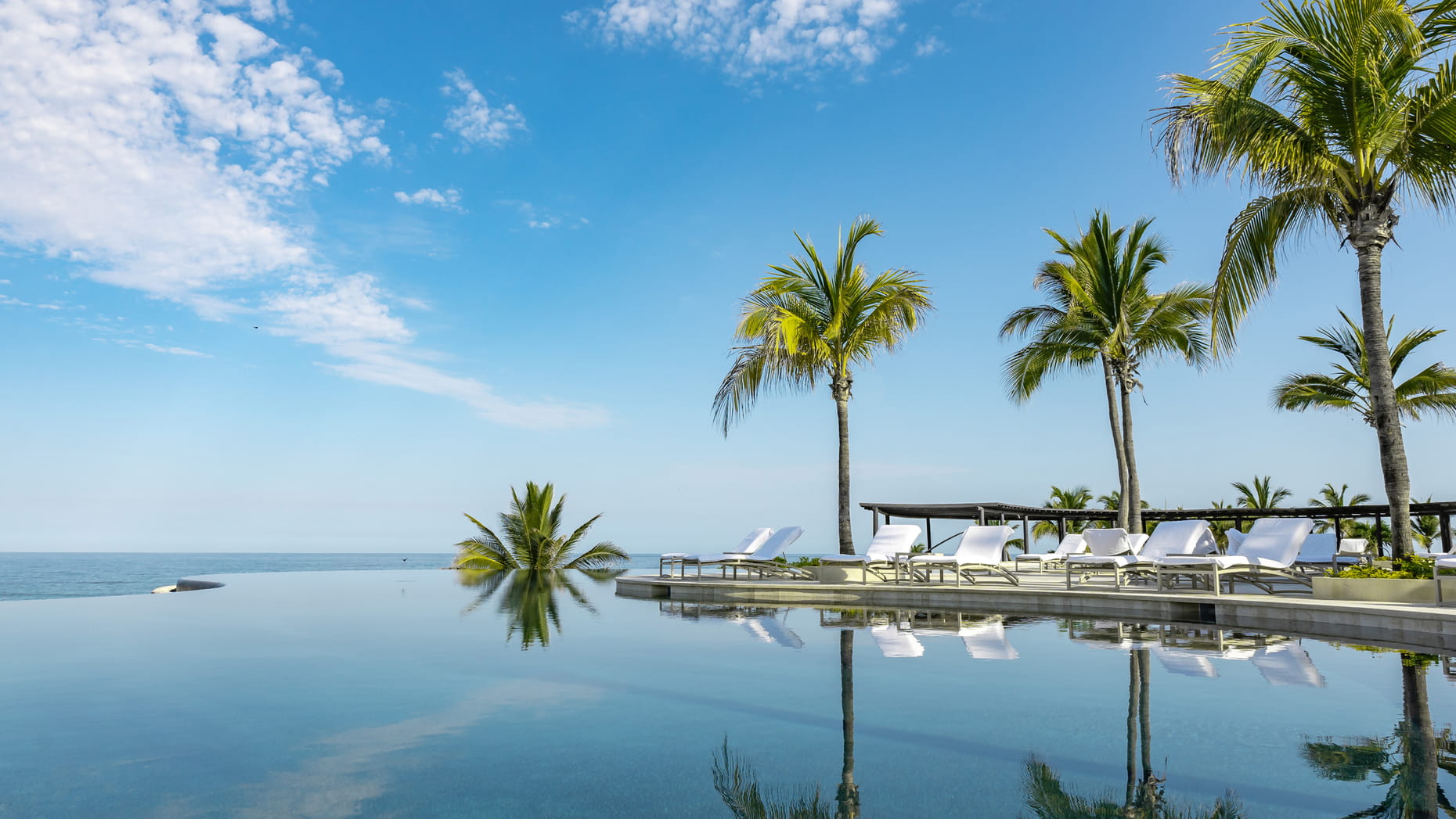 Four Seasons Resort Punta Mita - Nuna Pool Bar