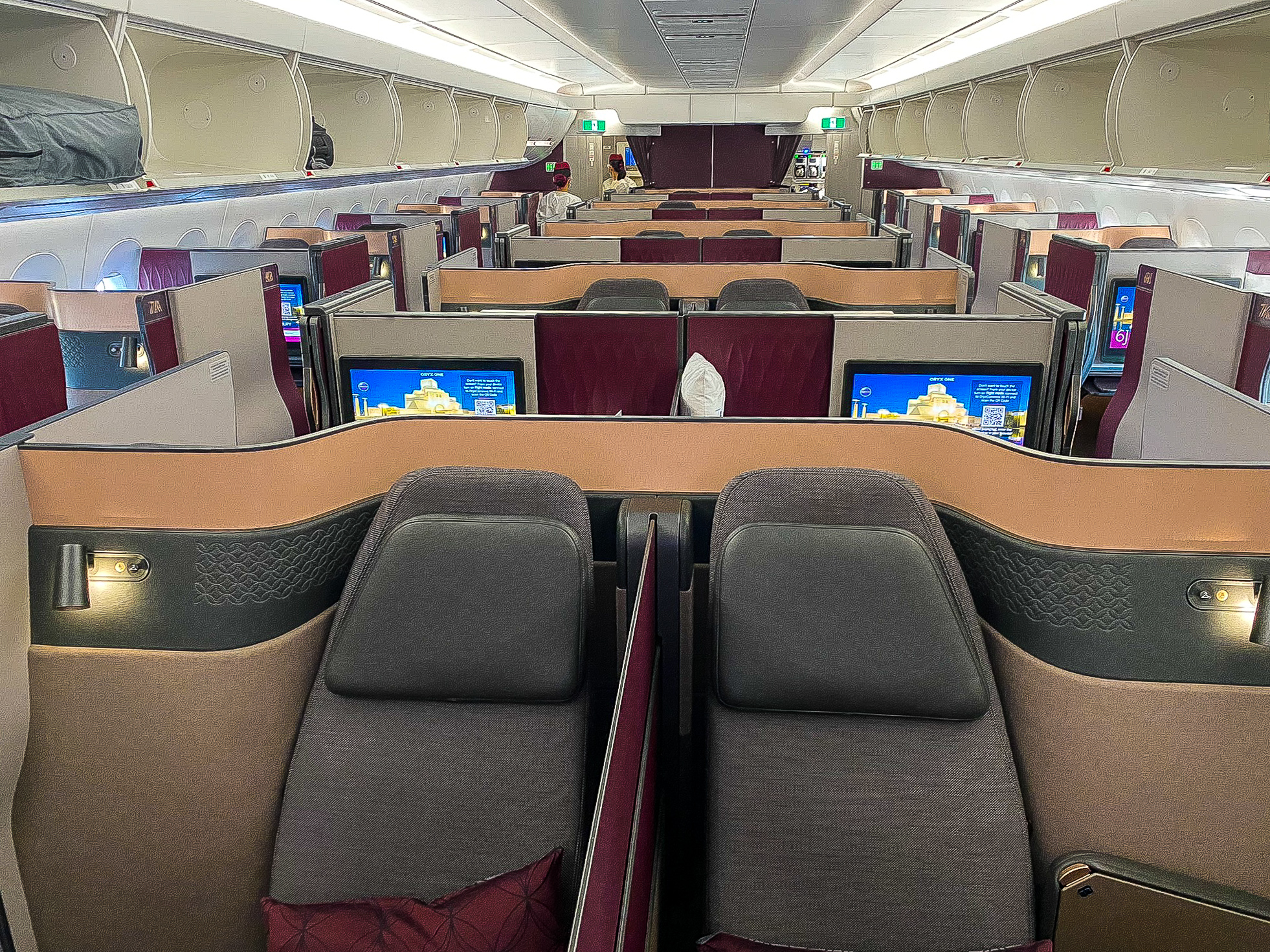 Qatar Airways Qsuites cabin 3