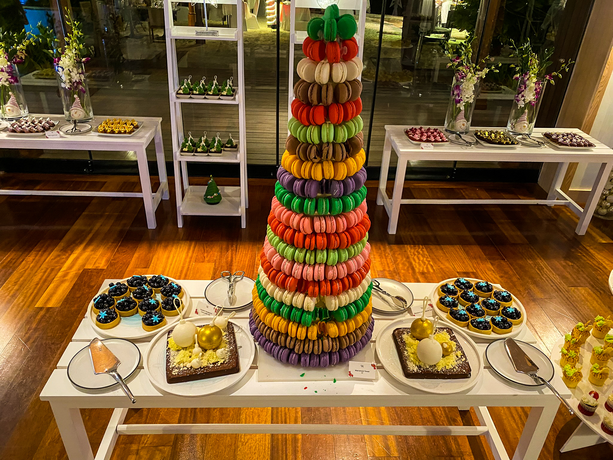 Waldorf Astoria Maldives Ithaafushi Christmas Eve Gala macaron tower