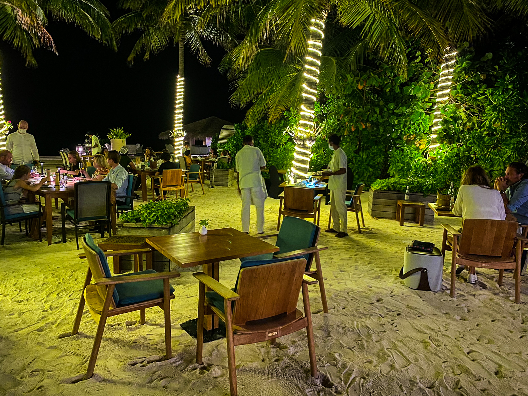 Waldorf Astoria Maldives Ithaafushi Glow outdoors