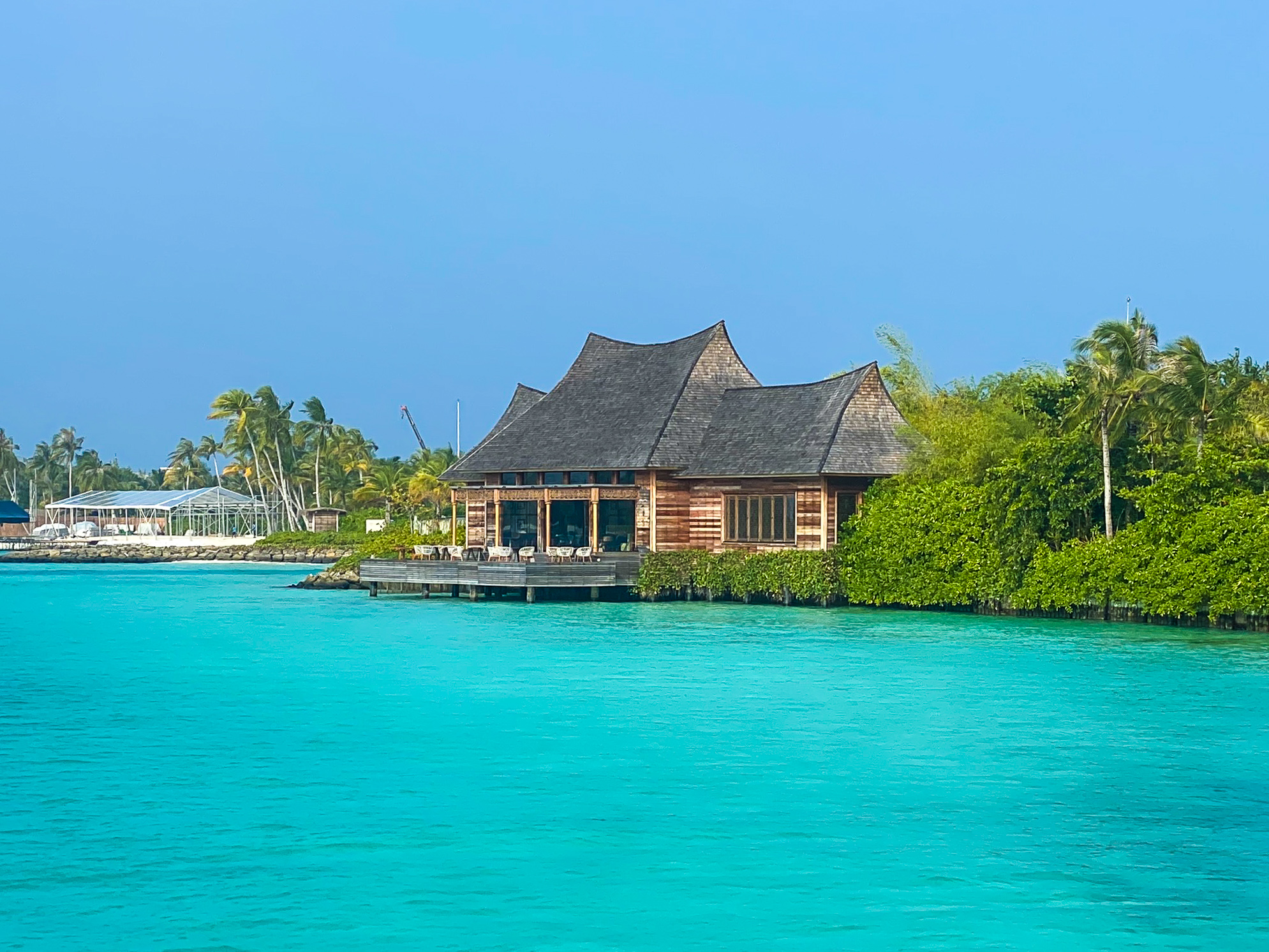 Waldorf Astoria Maldives Ithaafushi Li Long building