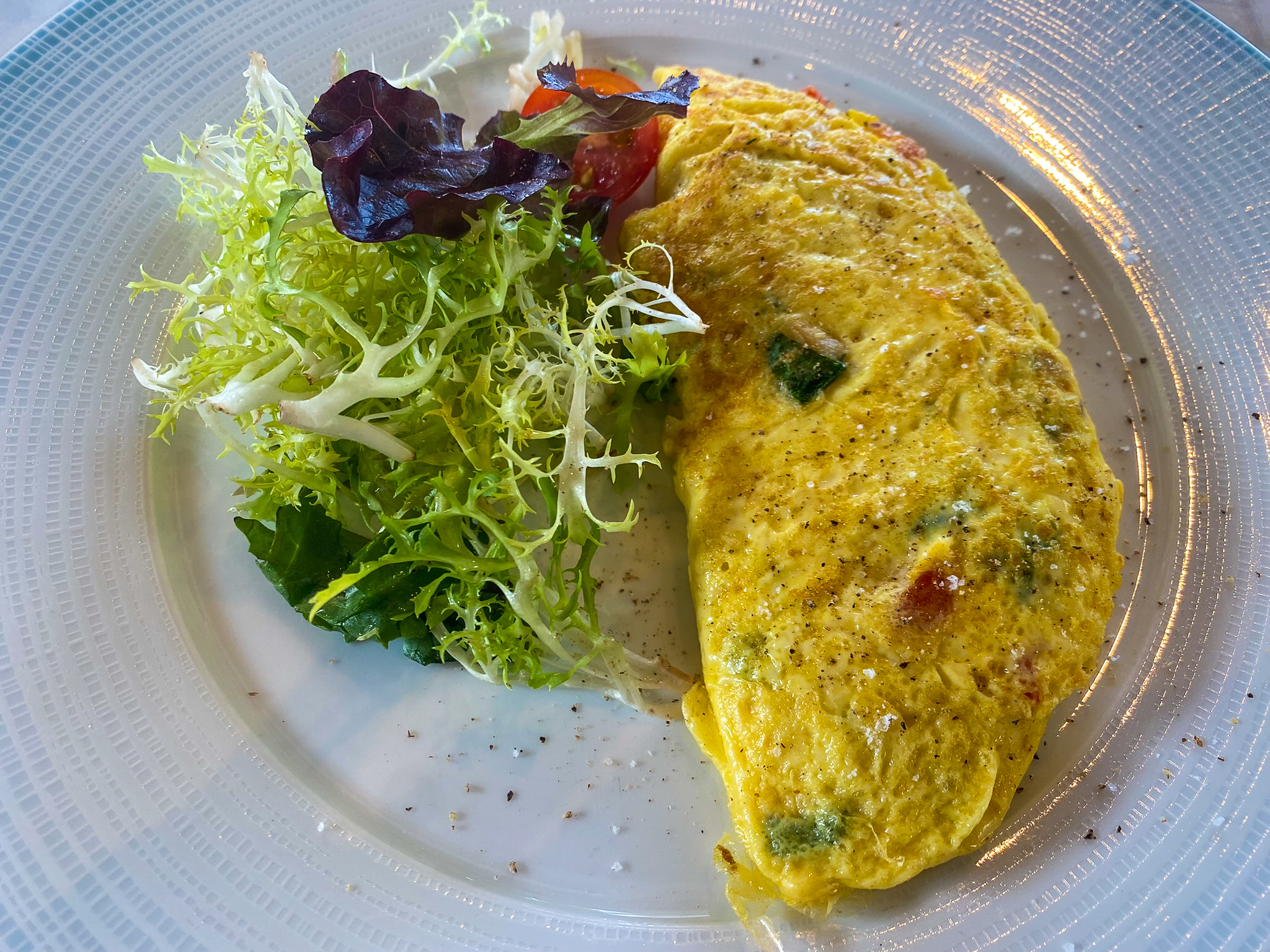 Waldorf Astoria Maldives Ithaafushi Tasting Table made-to-order omelet