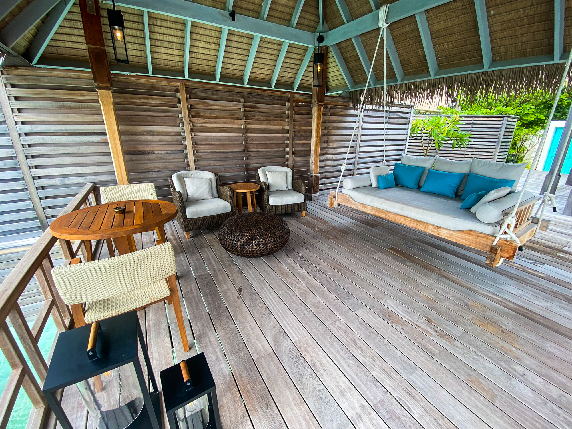 Waldorf Astoria Maldives Ithaafushi king reef villa outdoor seating