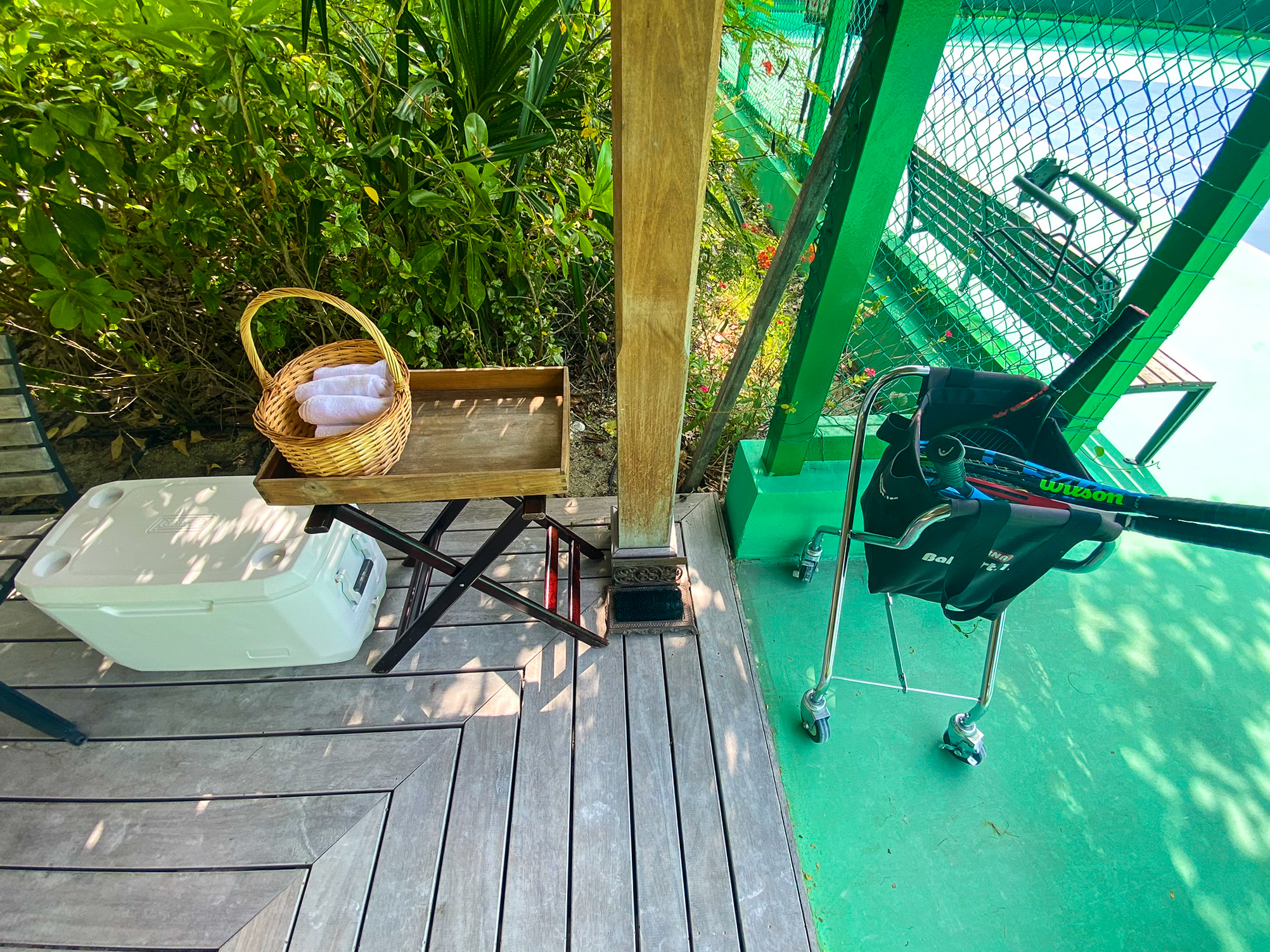 Waldorf Astoria Maldives Ithaafushi tennis equipment