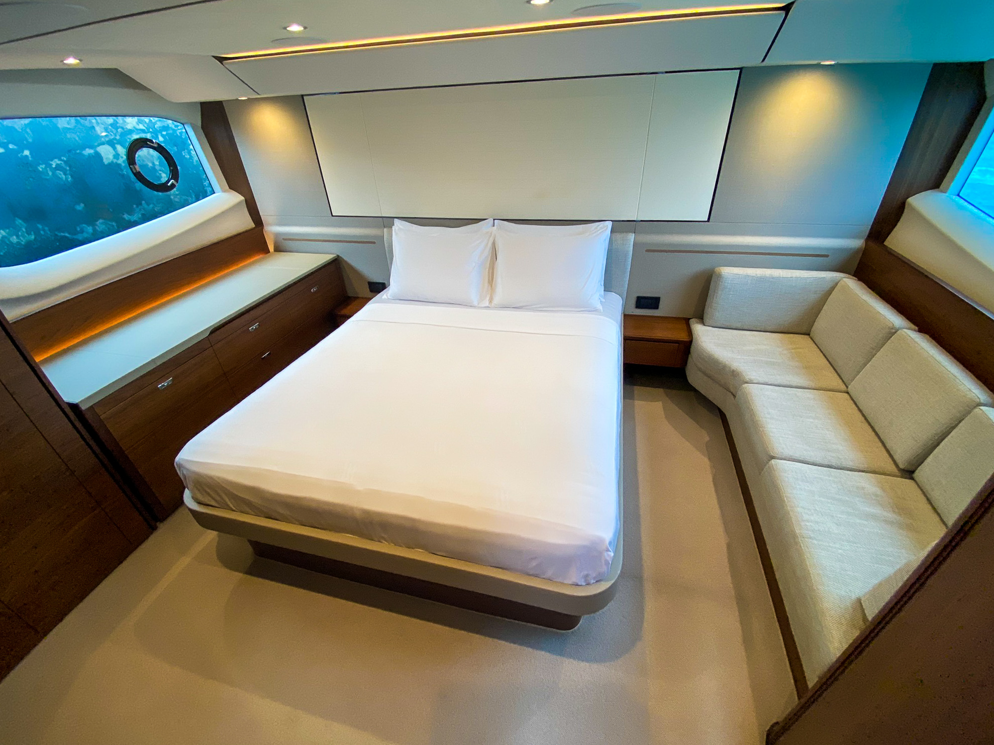 Waldorf Astoria Maldives Ithaafushi yacht bedroom