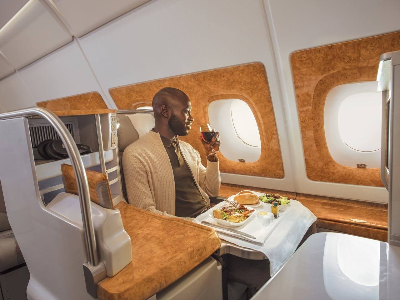 Emirates A380 - Dining