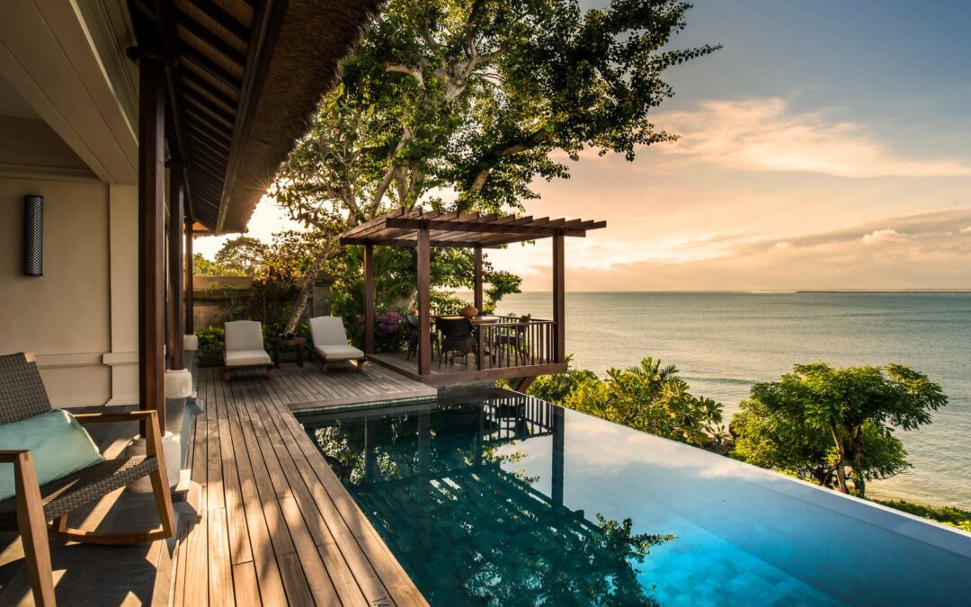 Four Seasons Resort Bali at Jimbaran Bay vs Four Seasons Resort Bali at Sayan [2025]