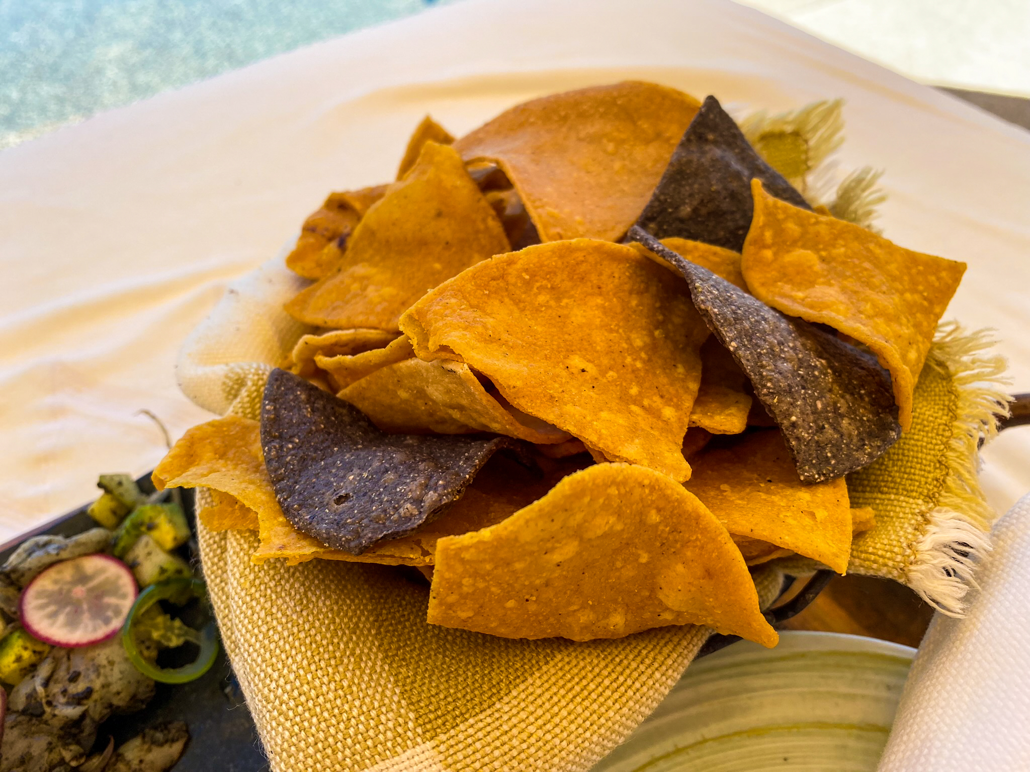 Waldorf Astoria Los Cabos Pedregal Crudo chips