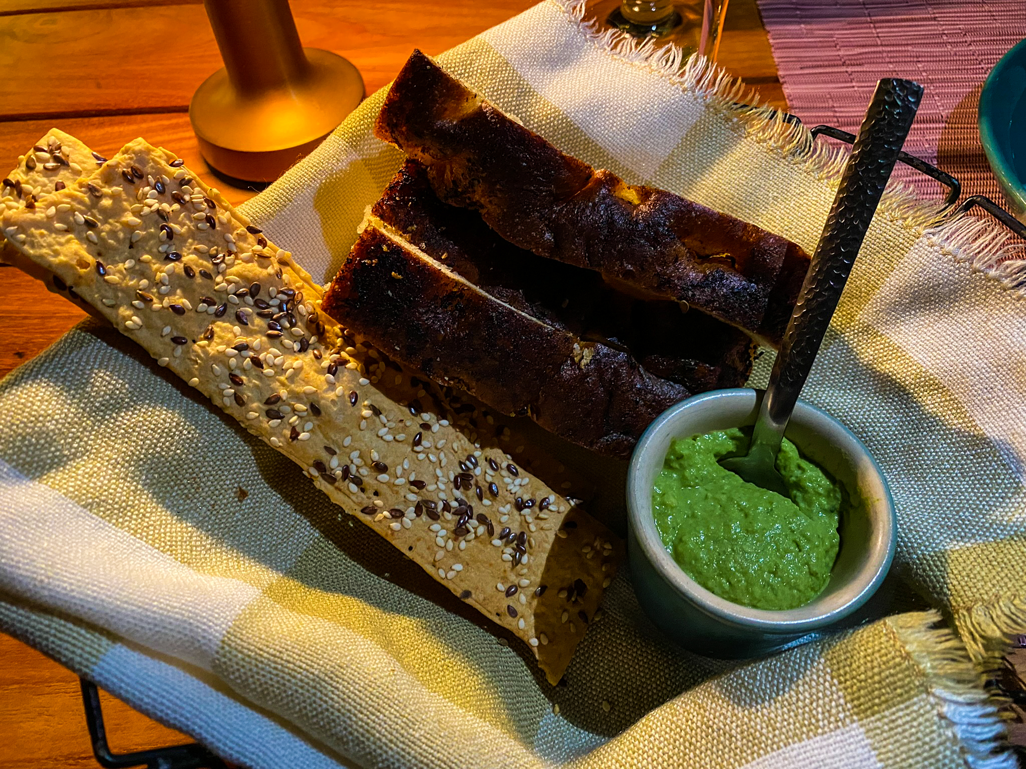 Waldorf Astoria Los Cabos Pedregal El Farallon bread and crackers