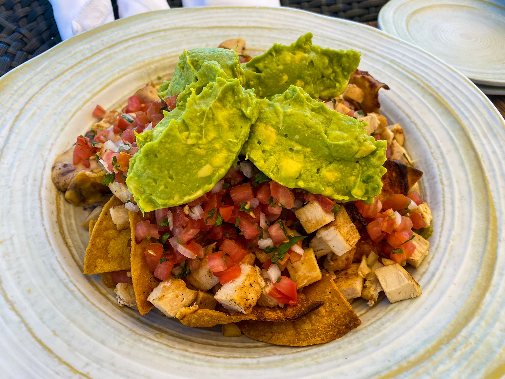 Waldorf Astoria Los Cabos Pedregal The Beach Club chicken nachos