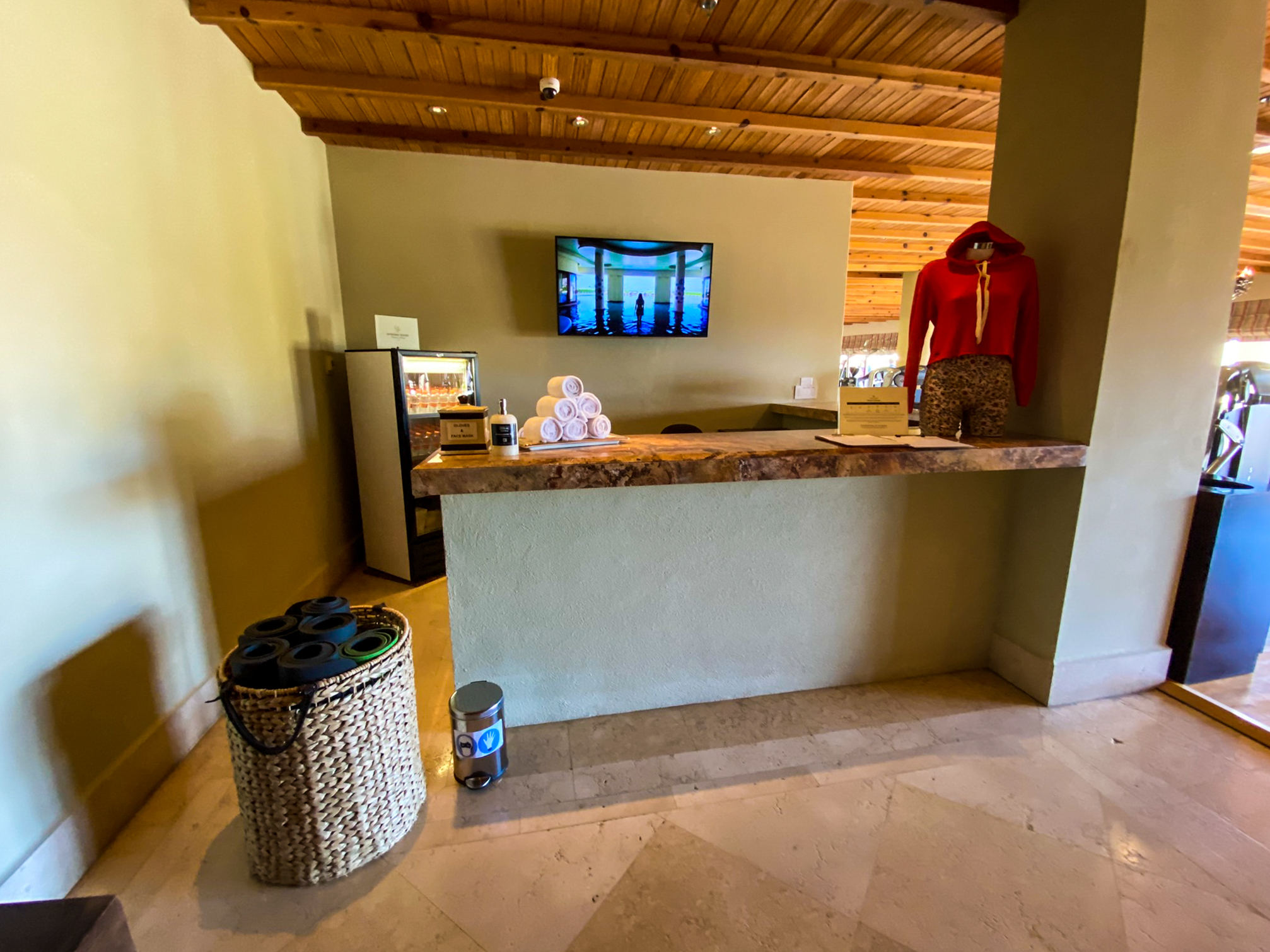 Waldorf Astoria Los Cabos Pedregal gym front desk