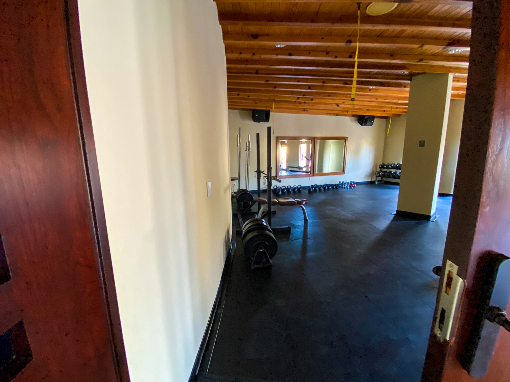 Waldorf Astoria Los Cabos Pedregal gym powerlifting room