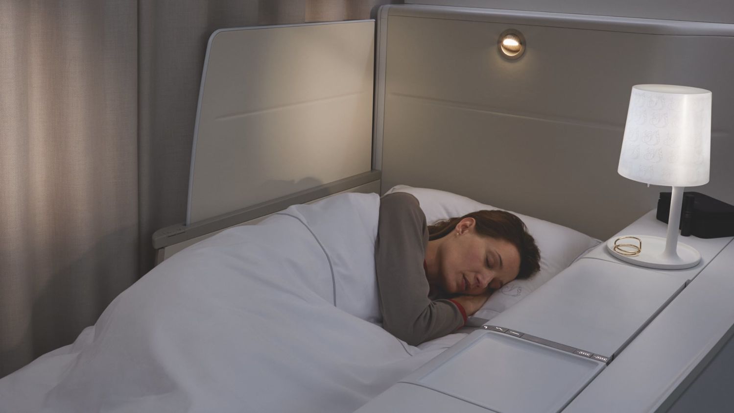Air France First Class (La Première) - Bed