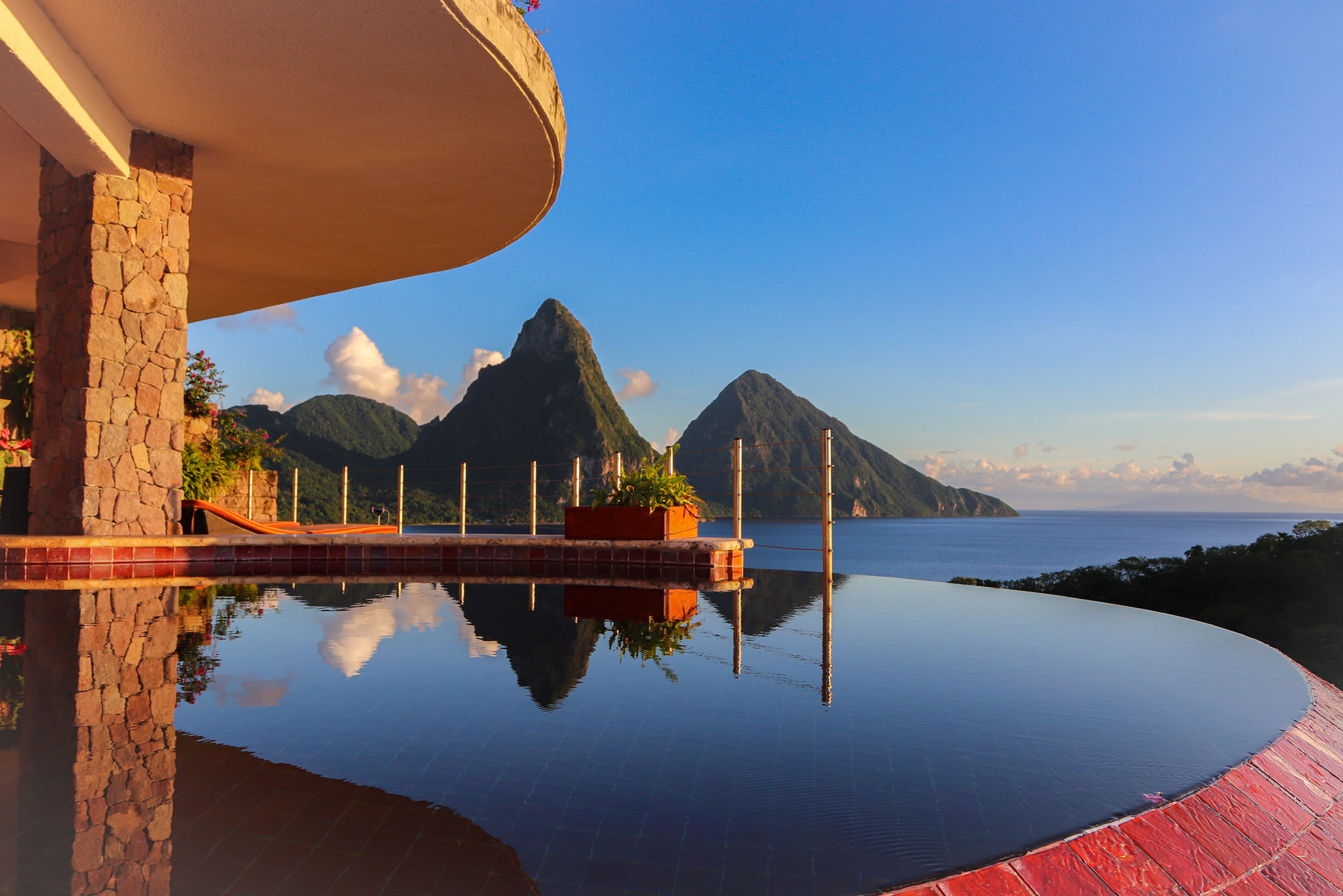 Jade Mountain Resort