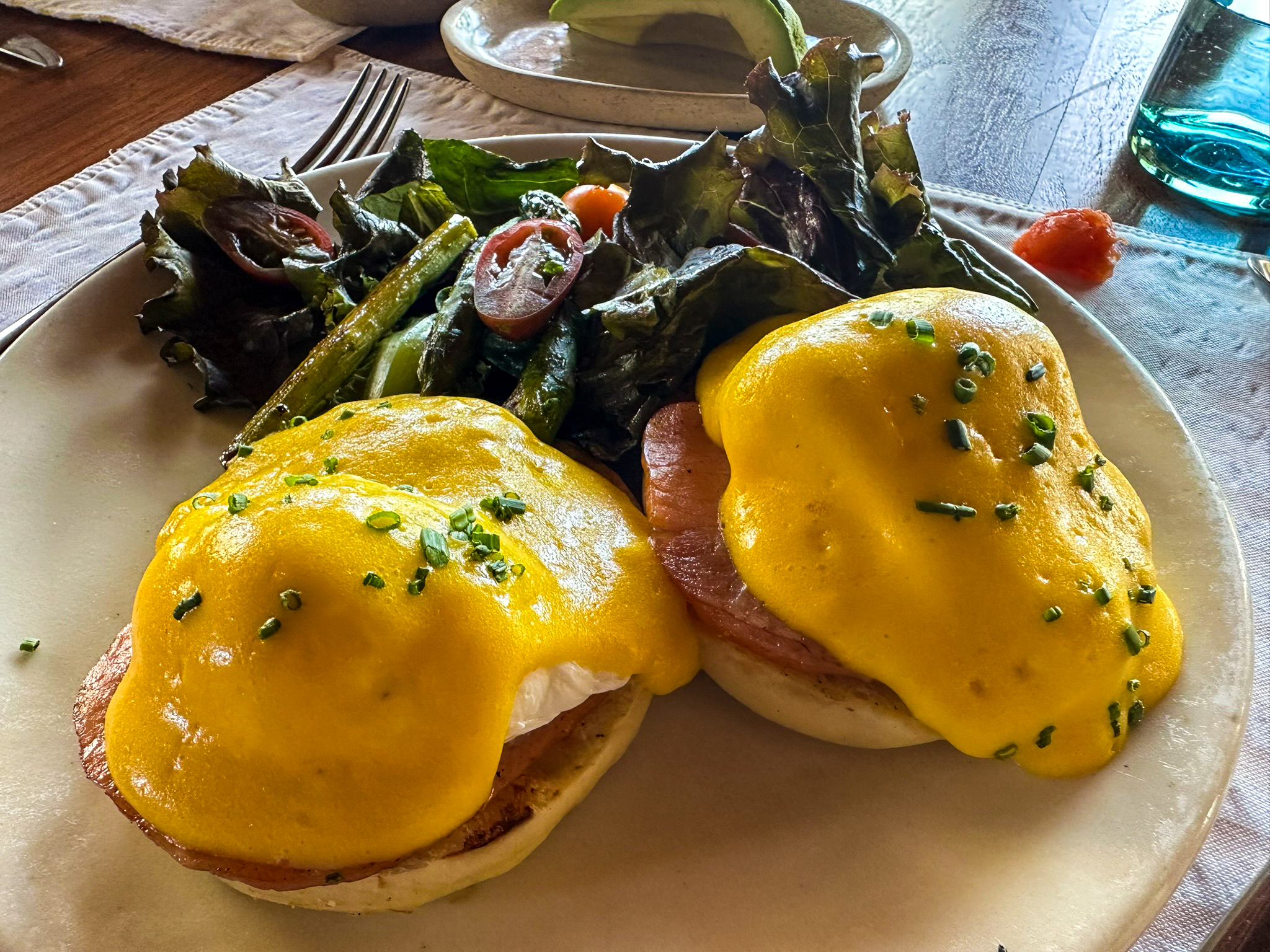 One&Only Mandarina Alma eggs benedict