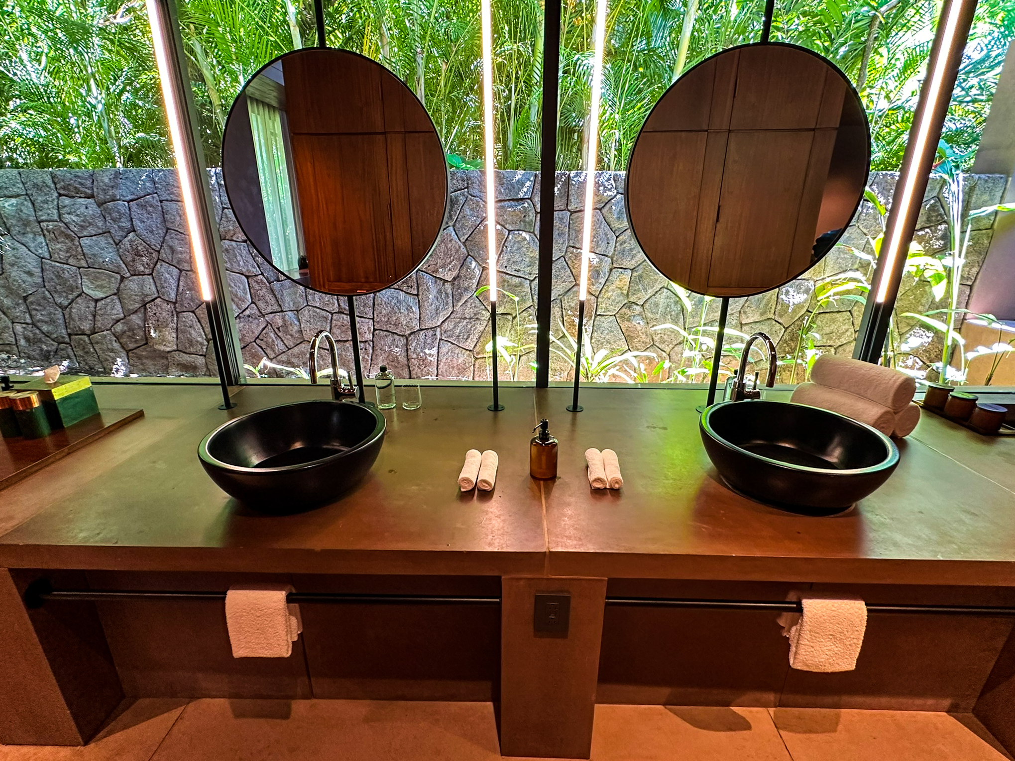 One&Only Mandarina bathroom vanities