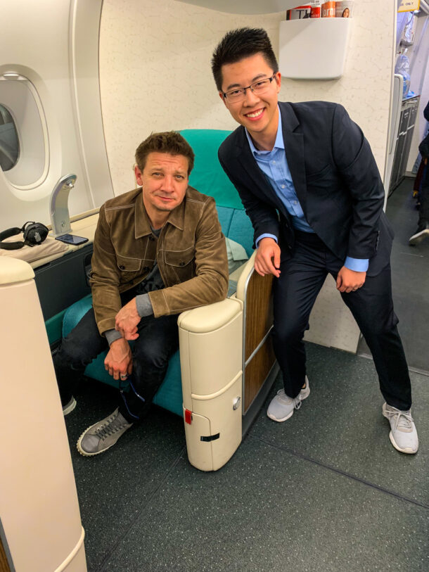Stephen-Au-with-Jeremy-Renner-in-Korean-Air-First-Class